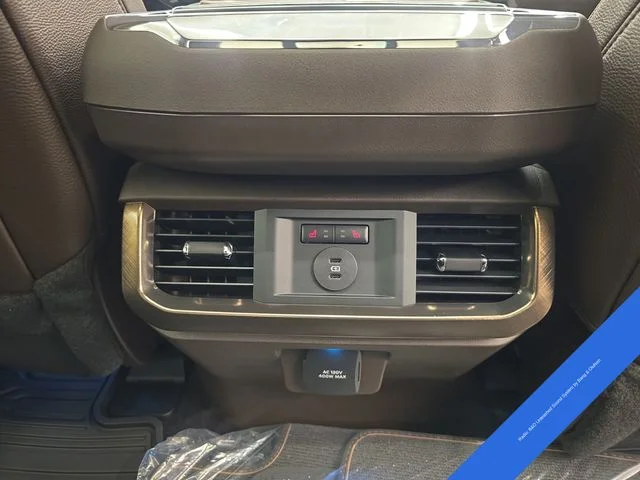 New 2026 Star White Metallic Tri-Coat Ford King Ranch® image 15