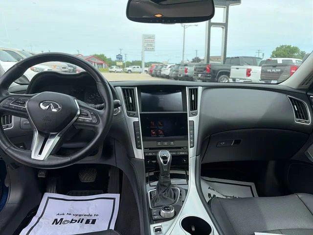 Used 2022 Grand Blue INFINITI LUXE image 15