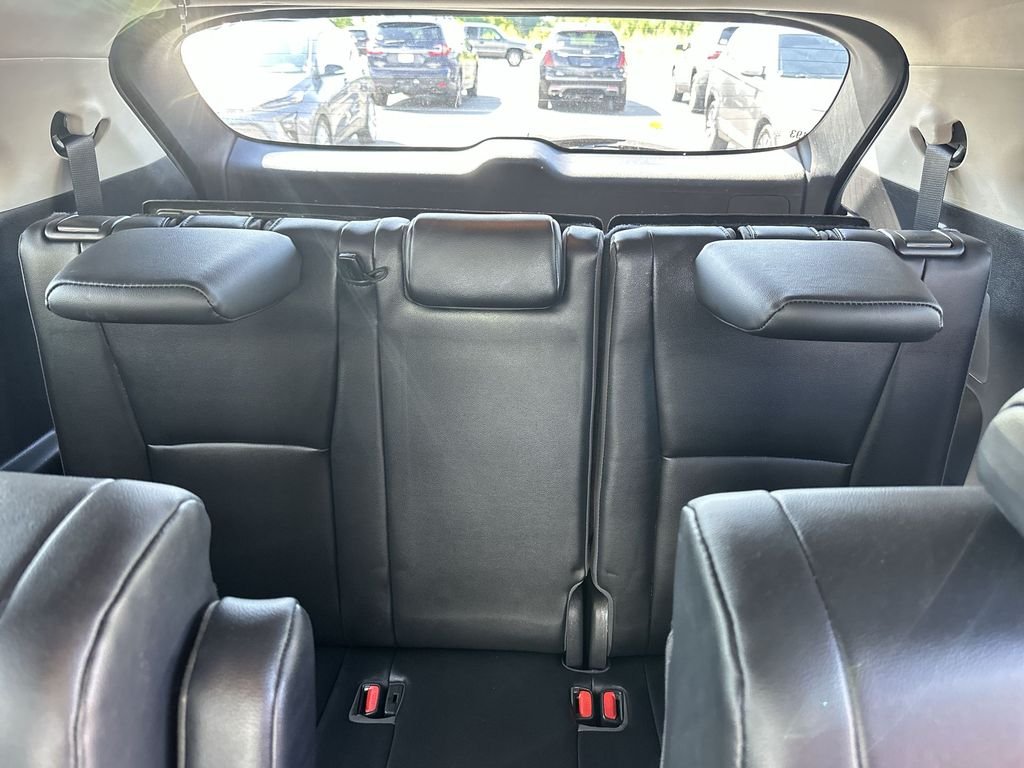 Used 2022 Black Toyota XLE image 29
