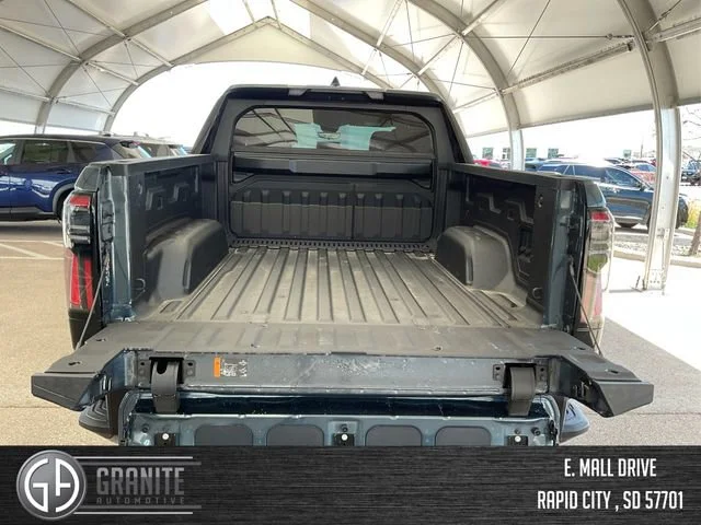 2025 GMC Sierra EV Denali - Photo 12