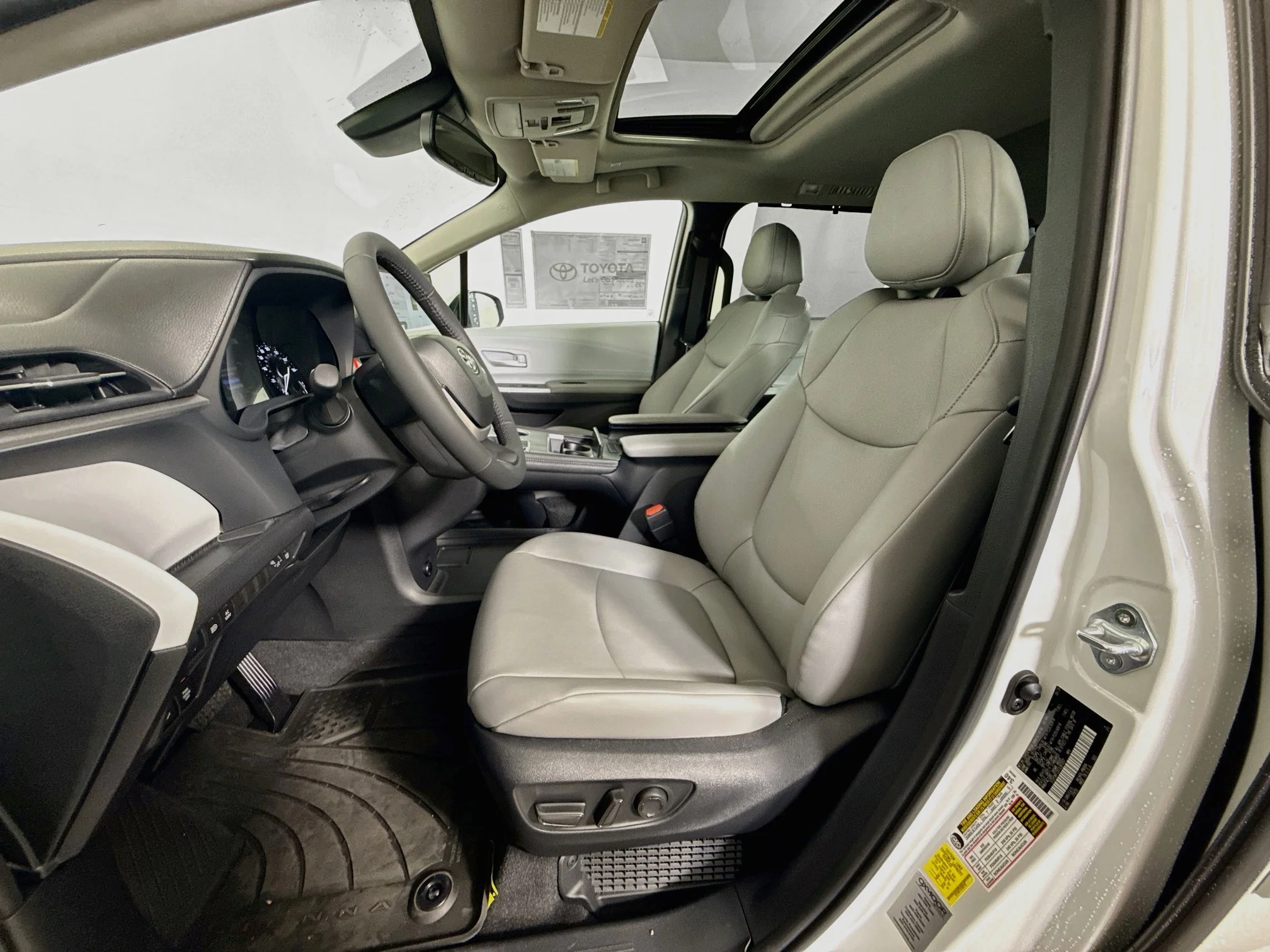 New 2026 Wind Chill Pearl Toyota XLE image 12