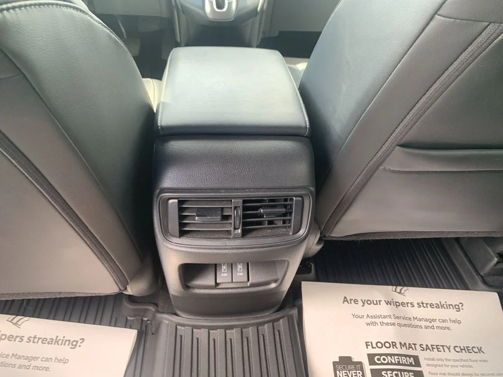 Used 2018  Honda EX-L image 15