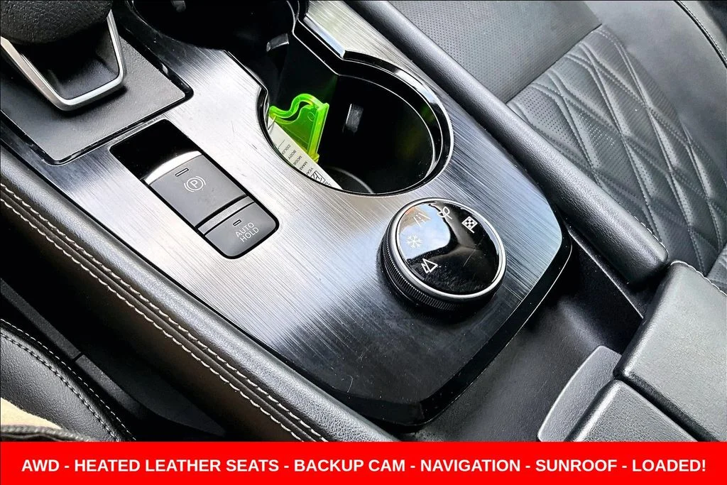 Used 2023 Black Nissan Platinum image 15