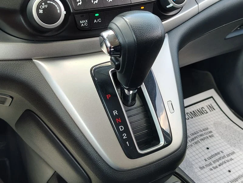 Used 2014  Honda LX image 29