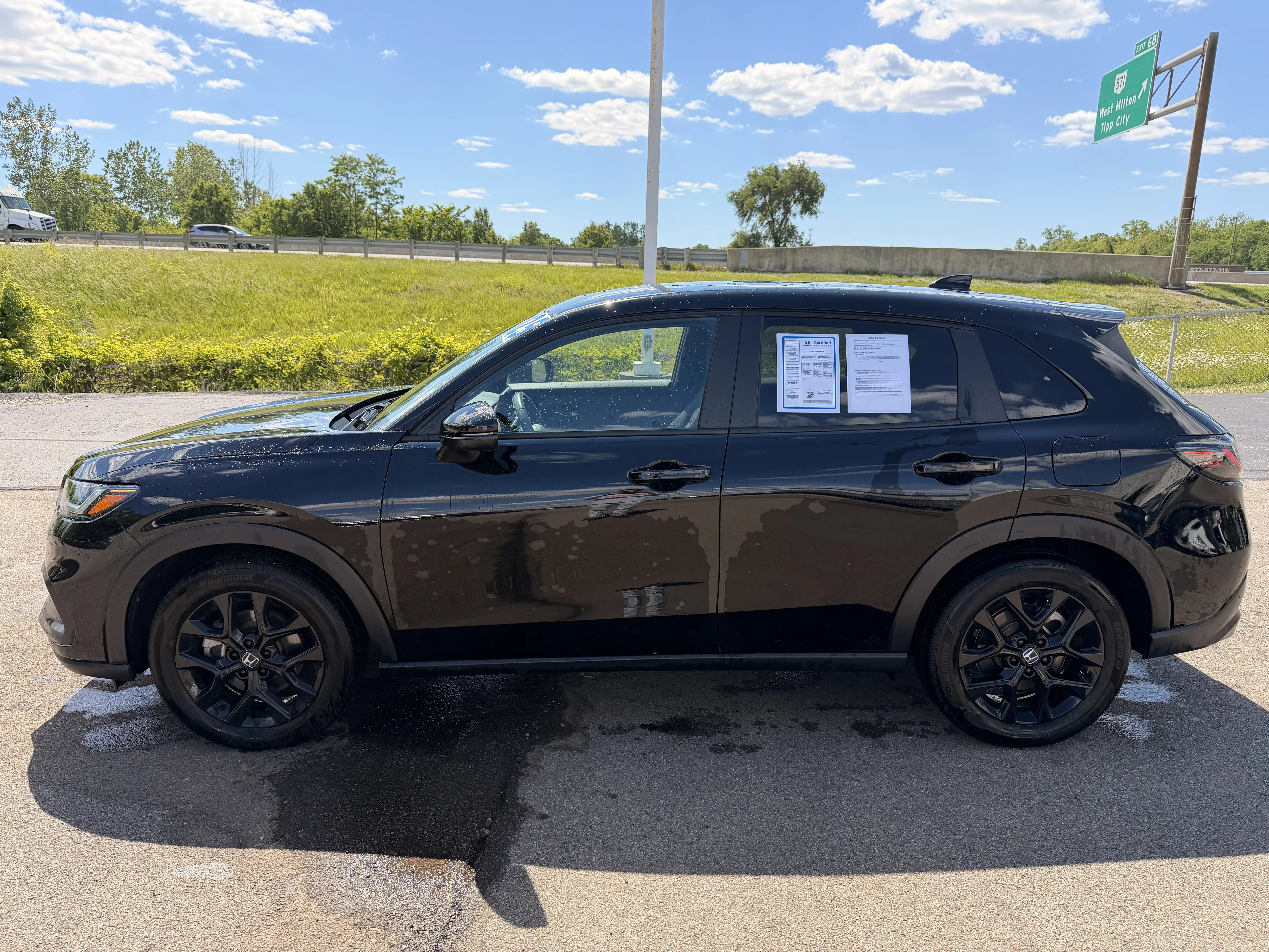 Certified Used 2025 Crystal Black Pearl Honda Sport image 6