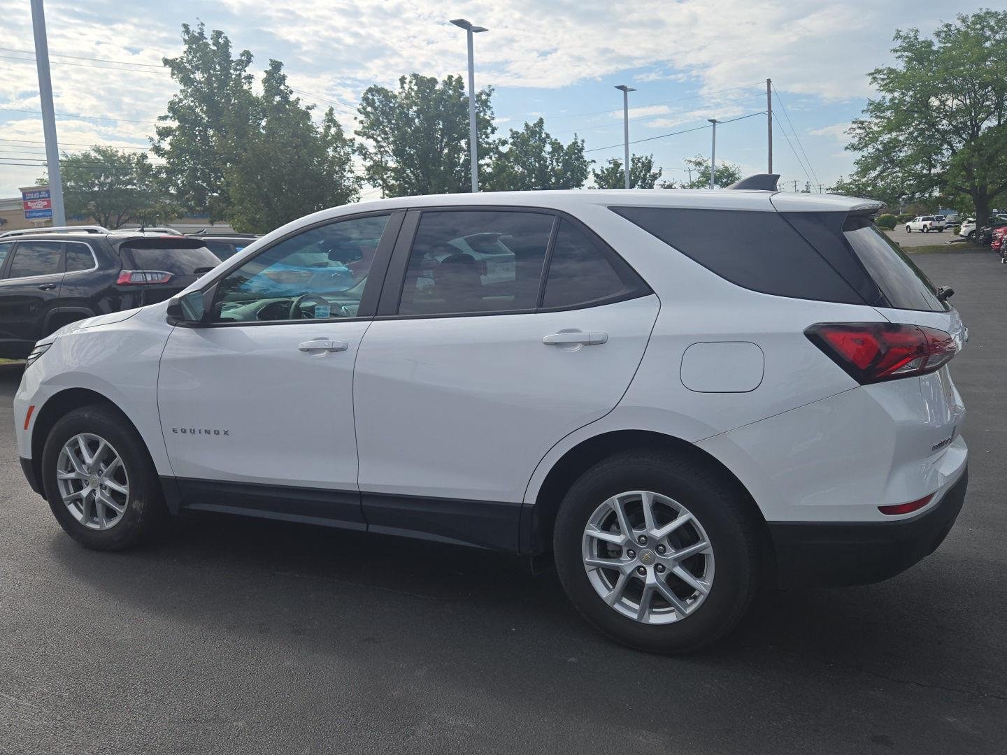 Used 2024 Summit White Chevrolet LS image 3