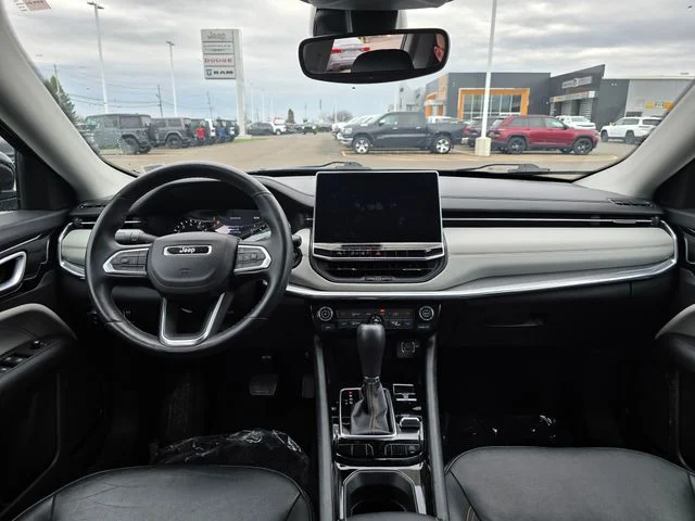 Used 2022 Black Jeep Limited image 15