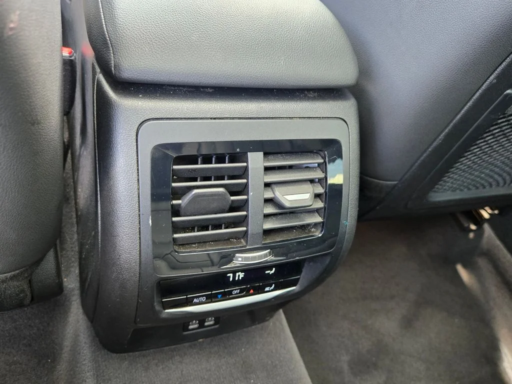 Used 2024 Gray BMW sDrive30i image 13