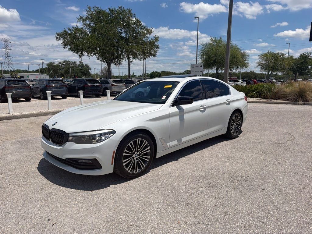 2017 BMW 5 Series 530i Sedan's photo