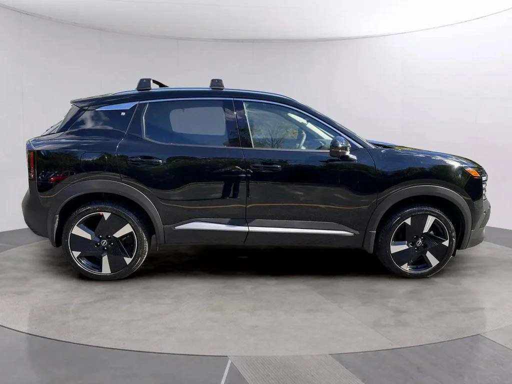 New 2026 Super Black Nissan SR image 2