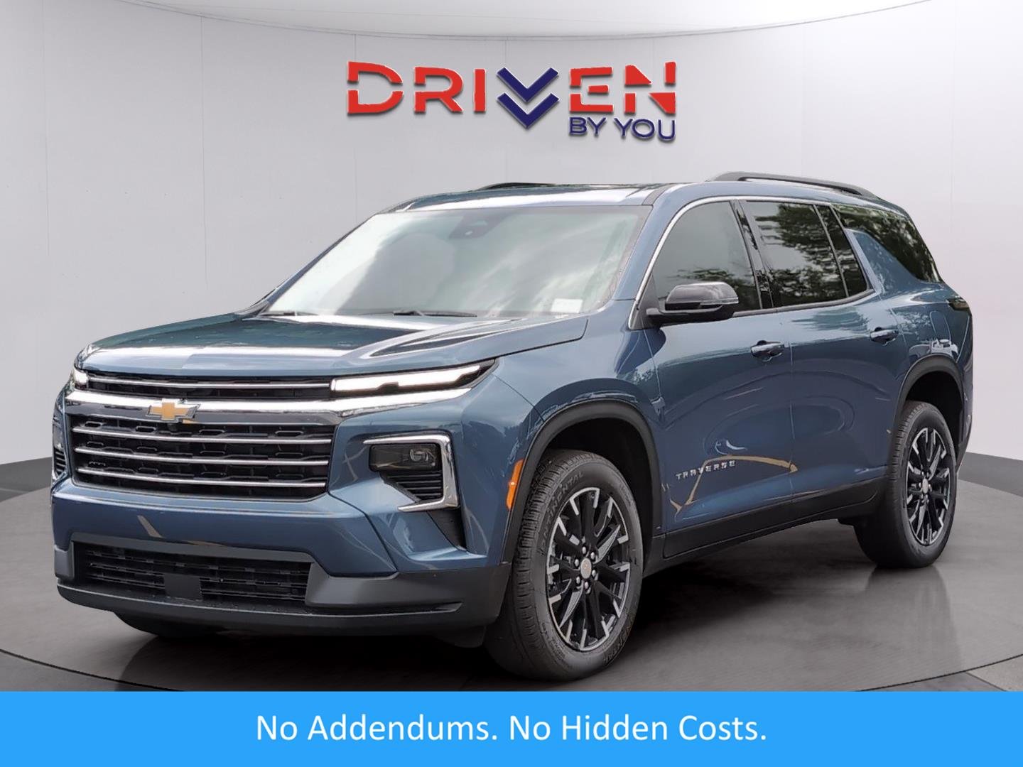 2026 Chevrolet Traverse FWD LT's photo
