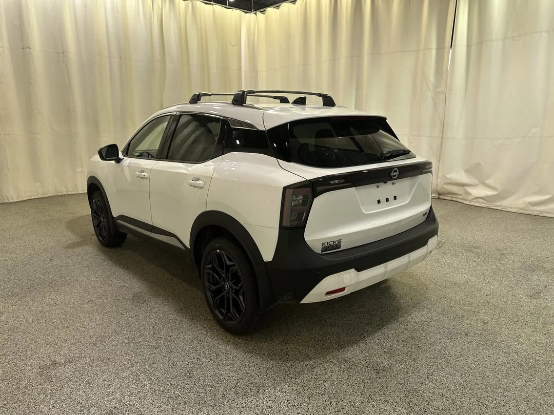 New 2026 Aspen White TriCoat Nissan SR image 9