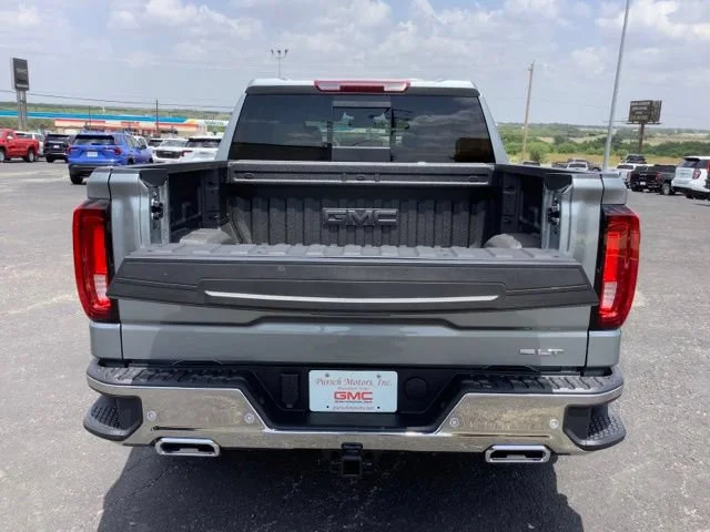 2026 GMC Sierra 1500 SLT - Photo 9
