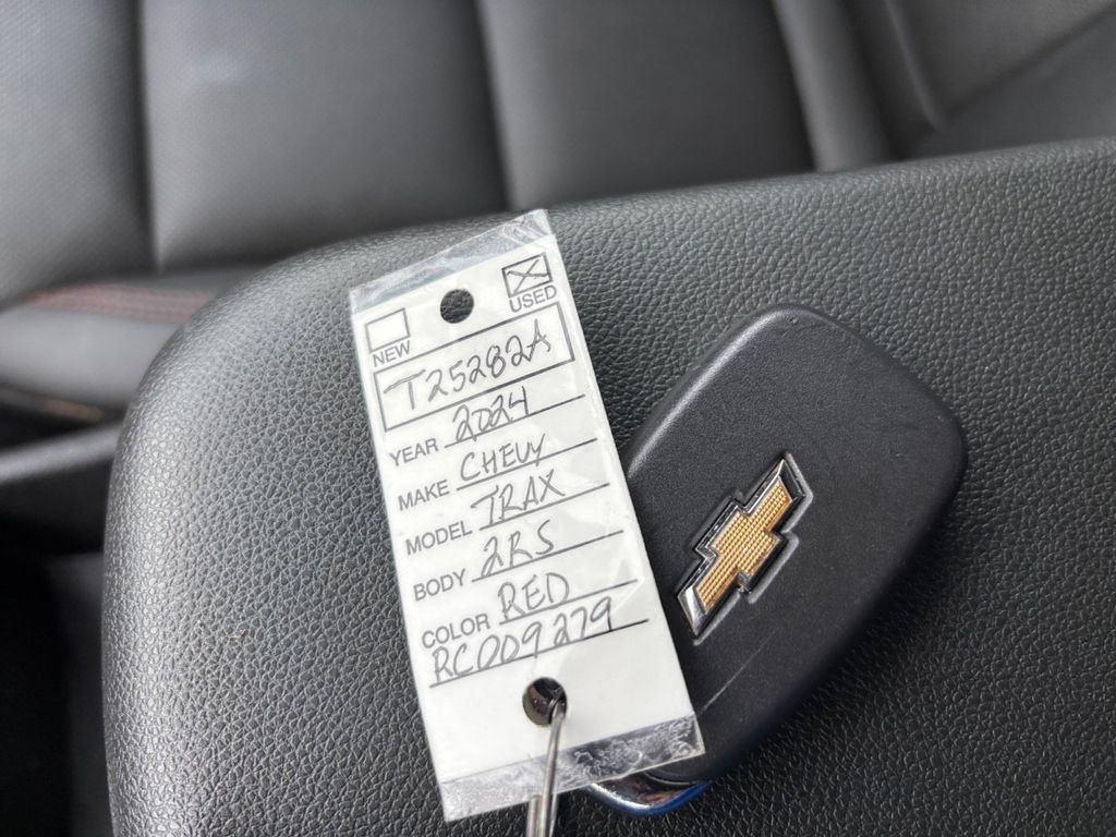 Used 2024 Red Chevrolet 2RS image 33