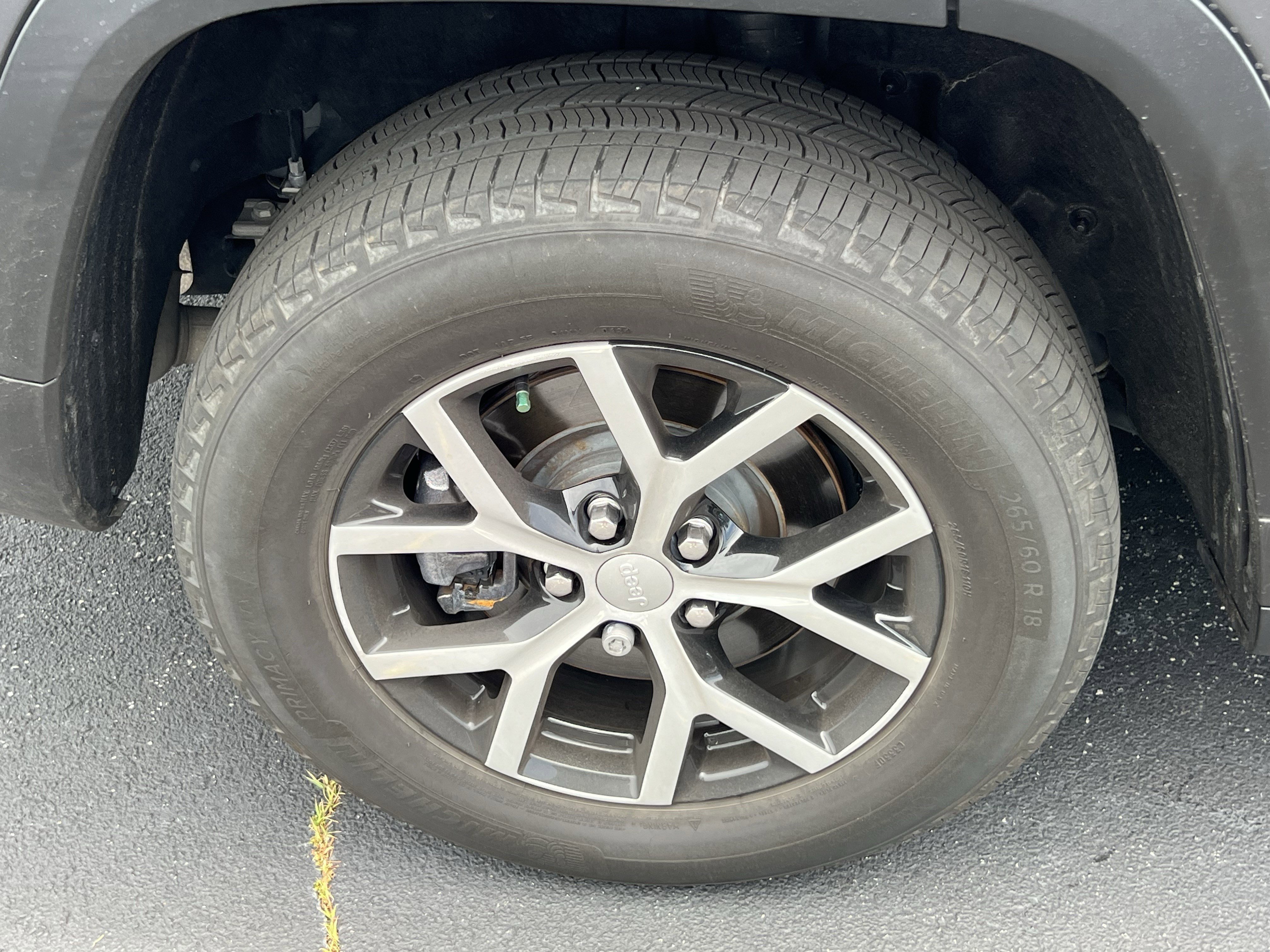 Used 2024 Baltic Gray Metallic Clearcoat Jeep Limited image 21