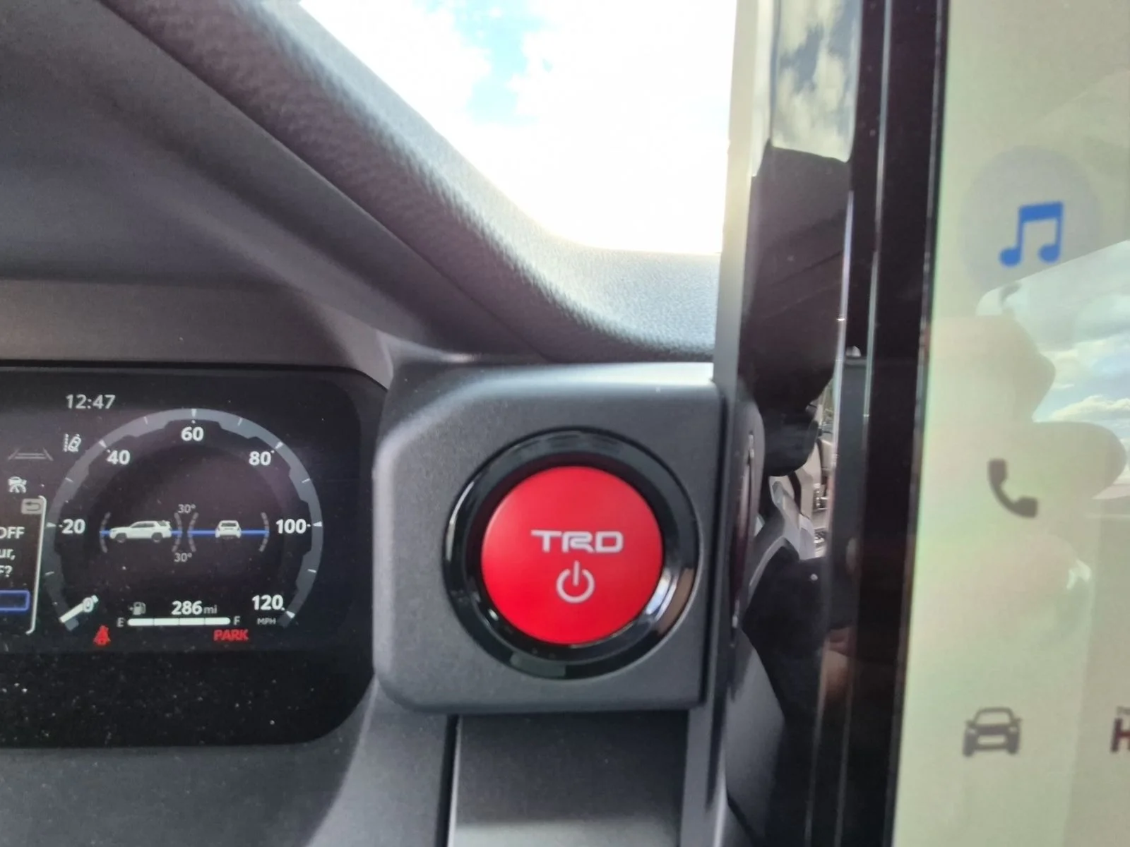 2026 Toyota 4Runner TRD Off-Road Premium - Photo 24