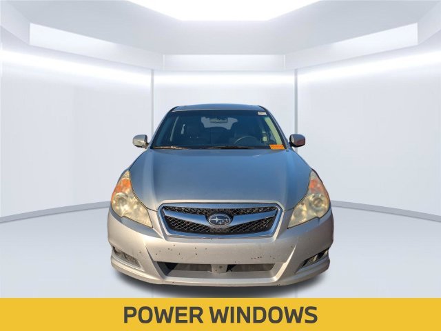 Used 2012 Silver Subaru 2.5i image 4