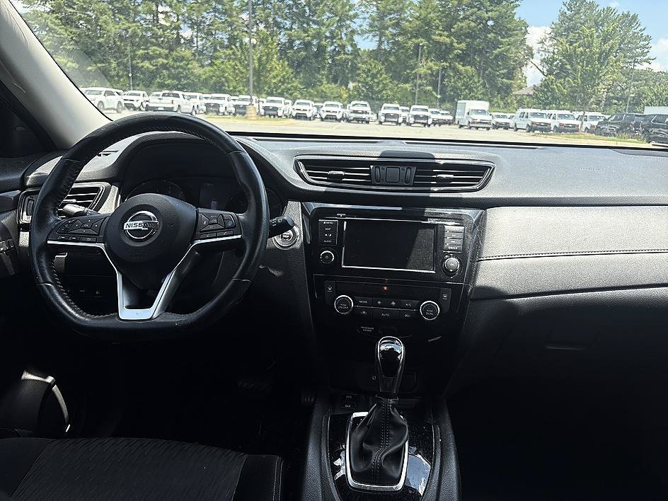 Used 2019 Magnetic Black Pearl Nissan SV image 23