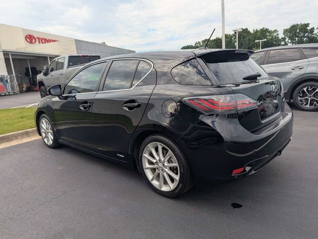 Used 2012 Black Lexus 200h Premium image 4