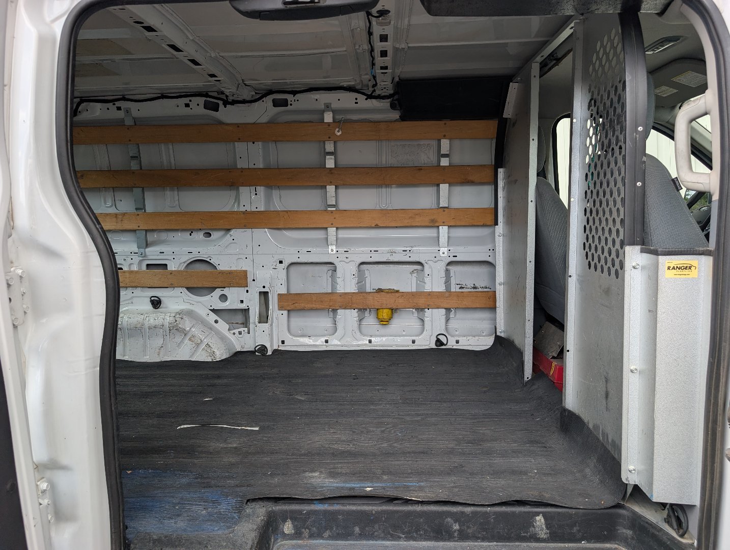Used 2016 Oxford White Ford  image 25