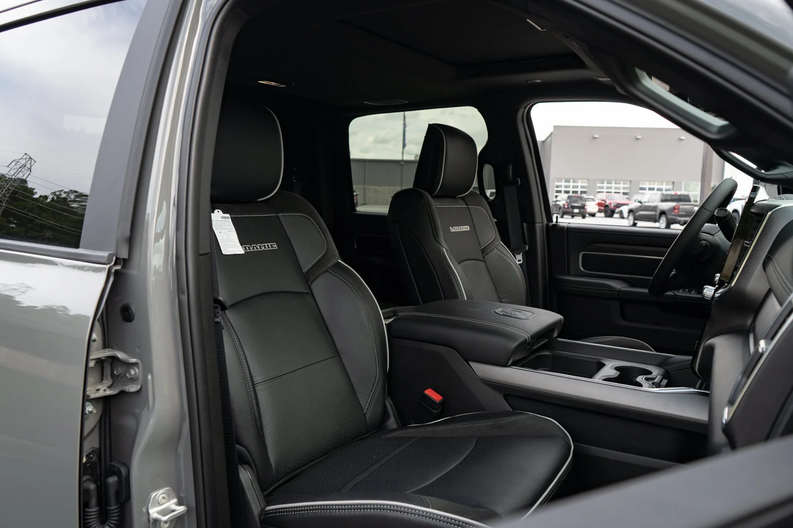 New 2026 Ceramic Gray Clear-Coat Exterior Paint RAM Laramie image 45