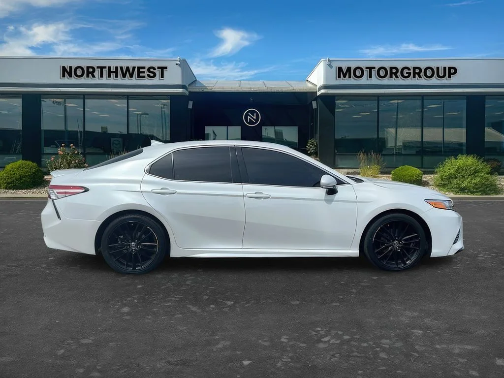 Used 2020 Wind Chill Pearl Toyota XSE image 8