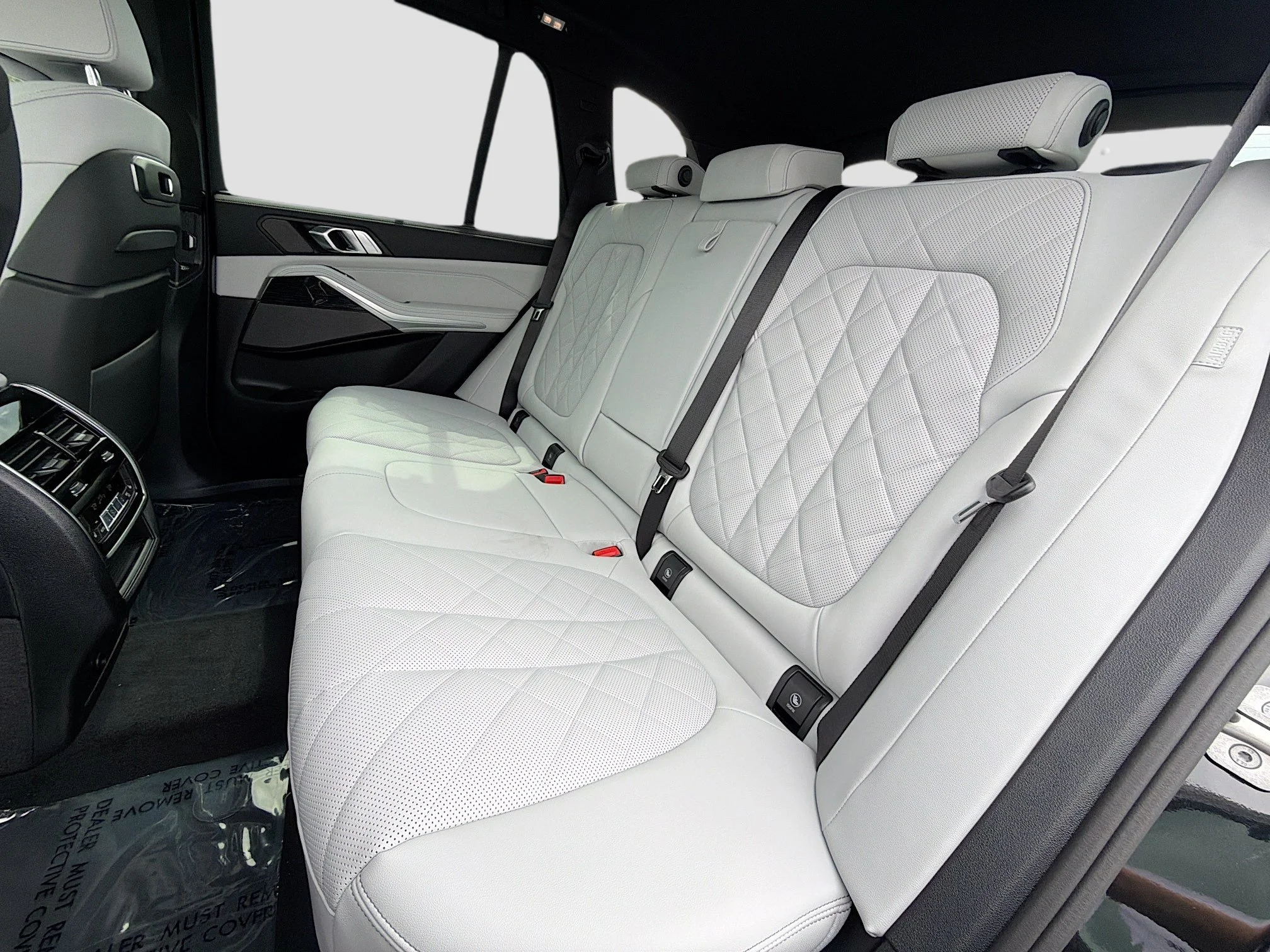New 2026 Black Sapphire Metallic BMW xDrive50e image 20