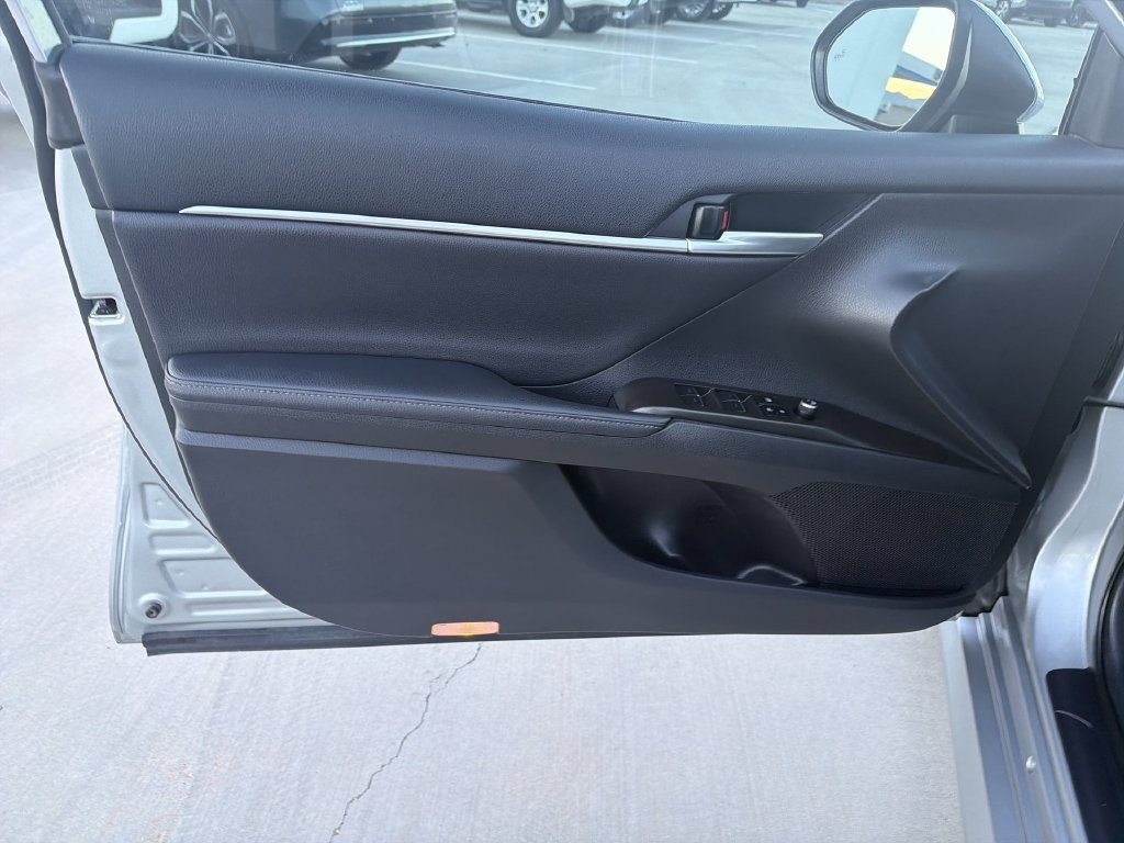 2024 Toyota Camry XLE - Photo 9