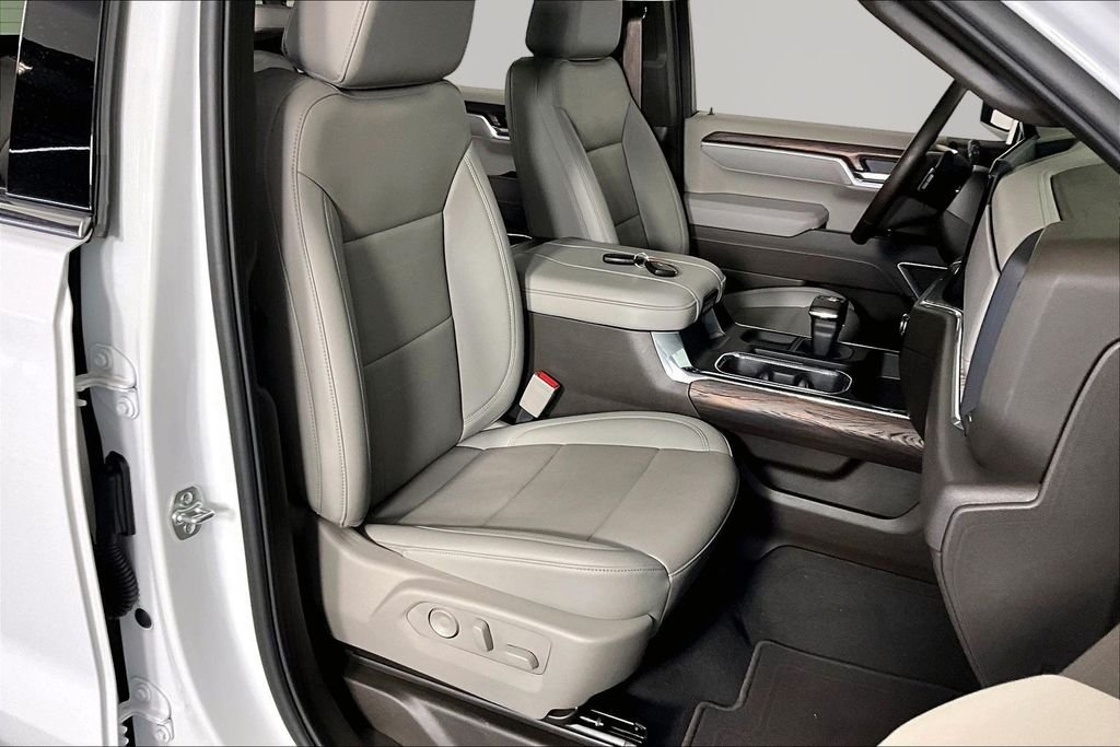Used 2026 White GMC SLT image 28