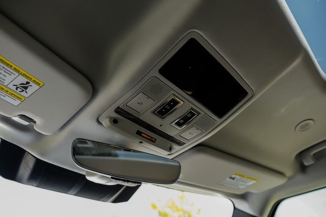 New 2026 Fuji White Land Rover S image 31