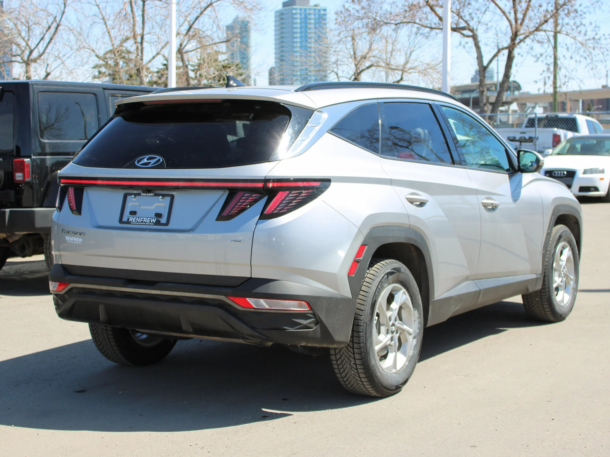 Certified Used 2023 Silver Hyundai Preferred * No Accidents | Remote Start | Panoramic Sunroof | Heated Leather Seats image 14