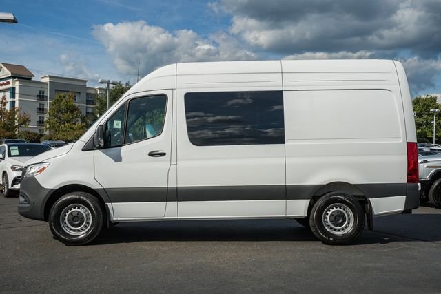 New 2026 Arctic White Mercedes-Benz Crew 144 WB image 4