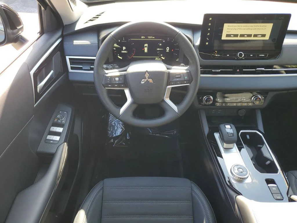 2026 Mitsubishi Outlander SE - Photo 16