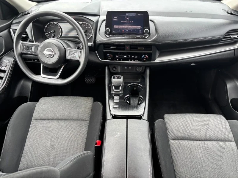 Used 2024 Gray Nissan SV image 13
