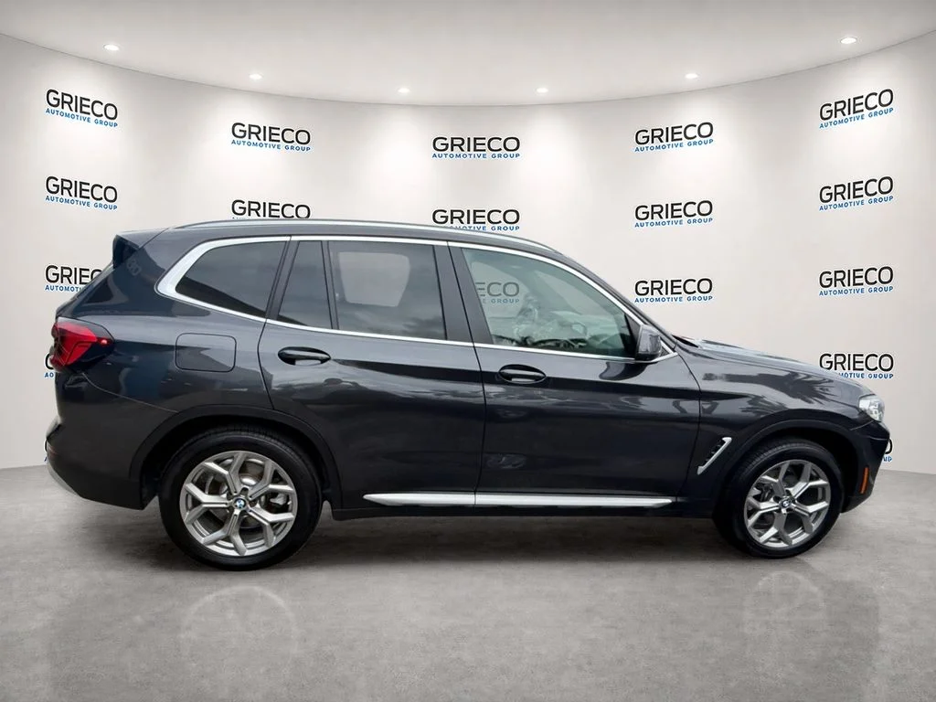Used 2024 Gray BMW sDrive30i image 8