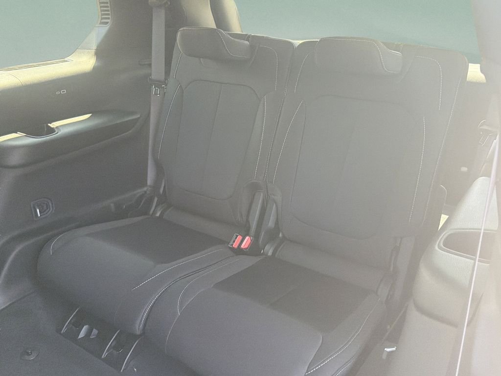 New 2026 Silver Jeep Laredo image 14