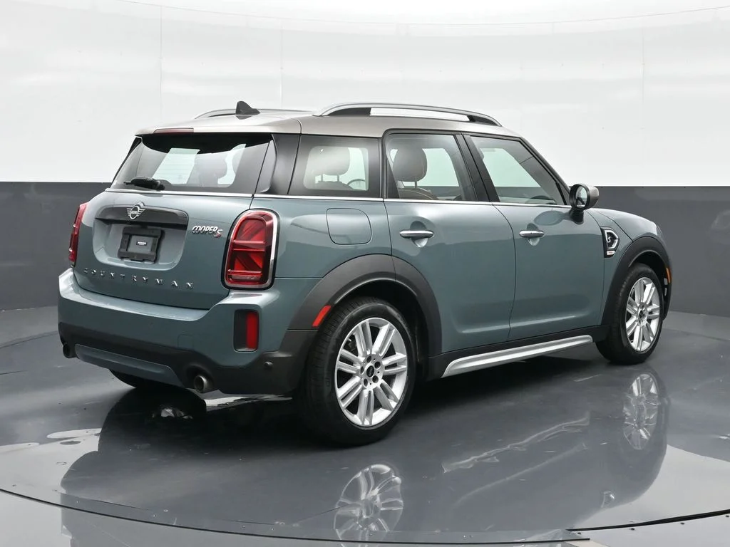 Used 2024 Green MINI Signature image 14