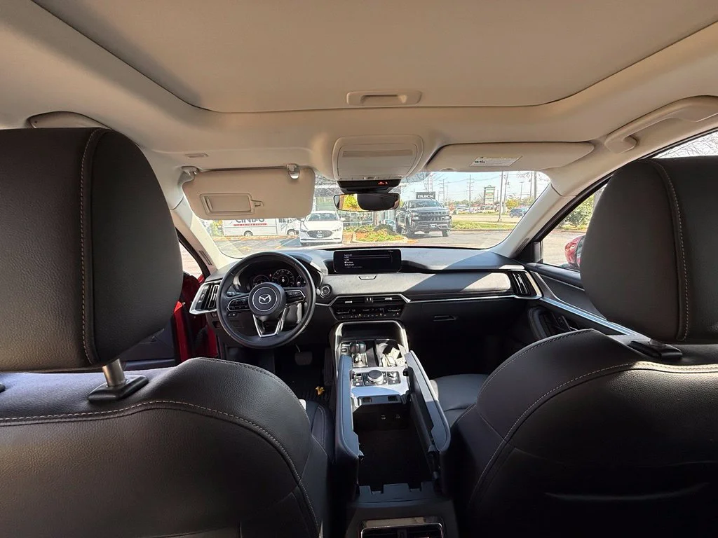 Used 2024 Red Mazda Preferred image 28
