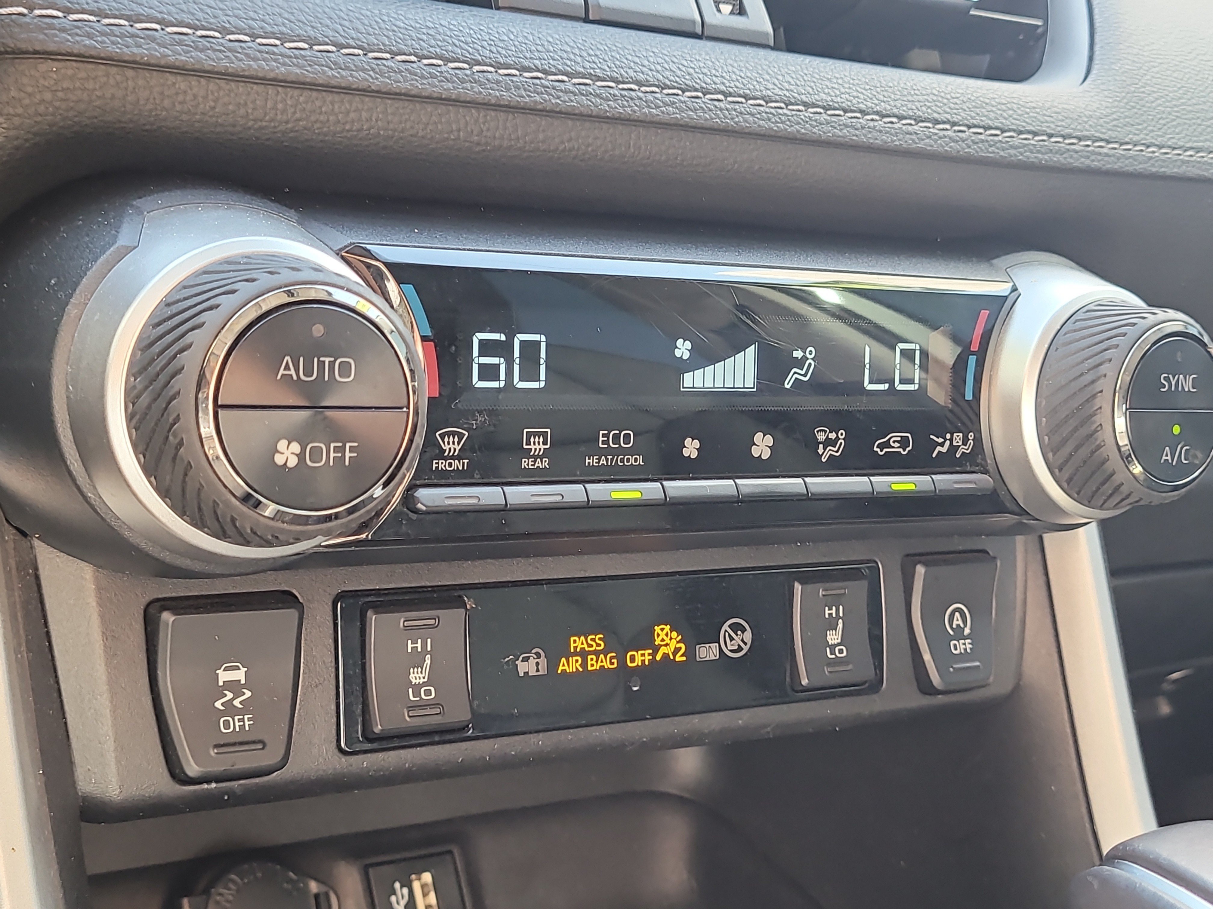 Used 2024 Magnetic Gray Metallic Toyota XLE Premium image 26
