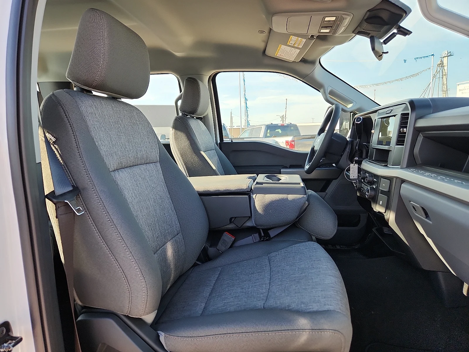 New 2027 Oxford White Ford XL image 20