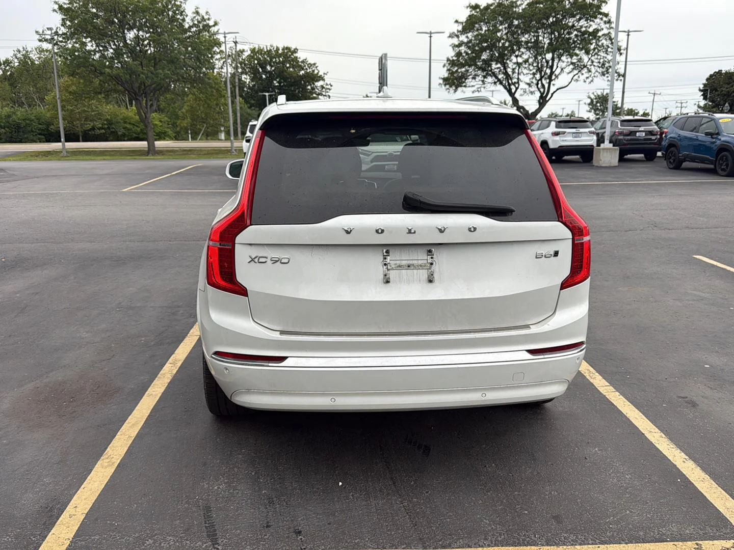 Used 2023 Crystal White Metallic Volvo Plus image 6