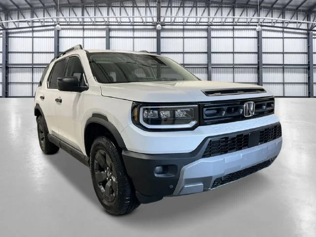 New 2026 Platinum White Pearl Honda RTL image 8