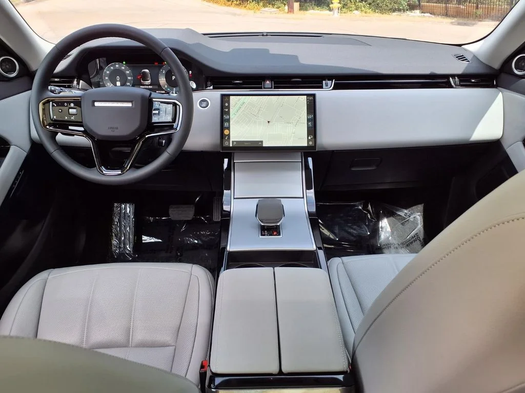 Used 2024 Black Land Rover S image 15