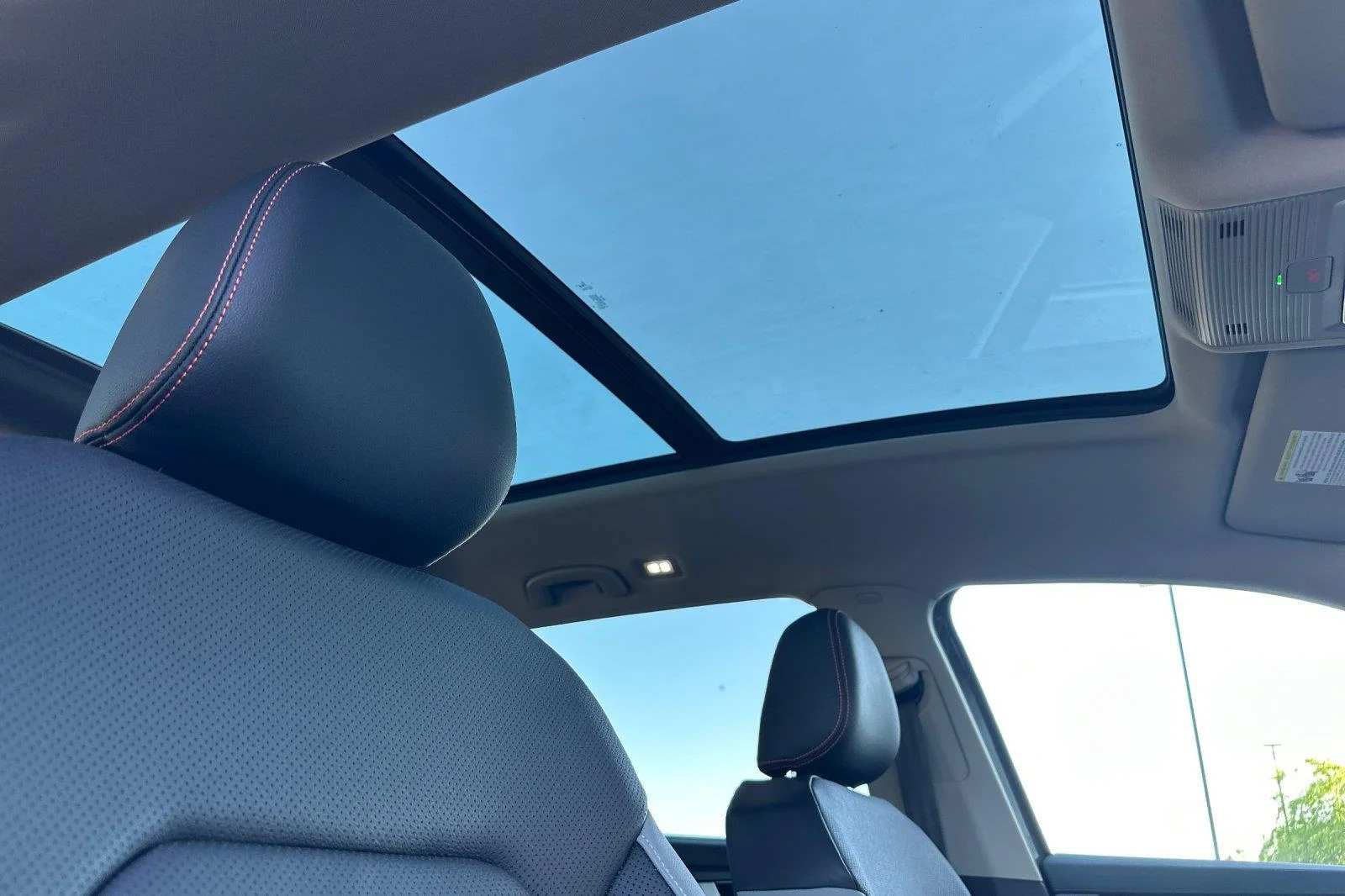 New 2026 Pure Gray Volkswagen 2.0T Peak Edition image 18