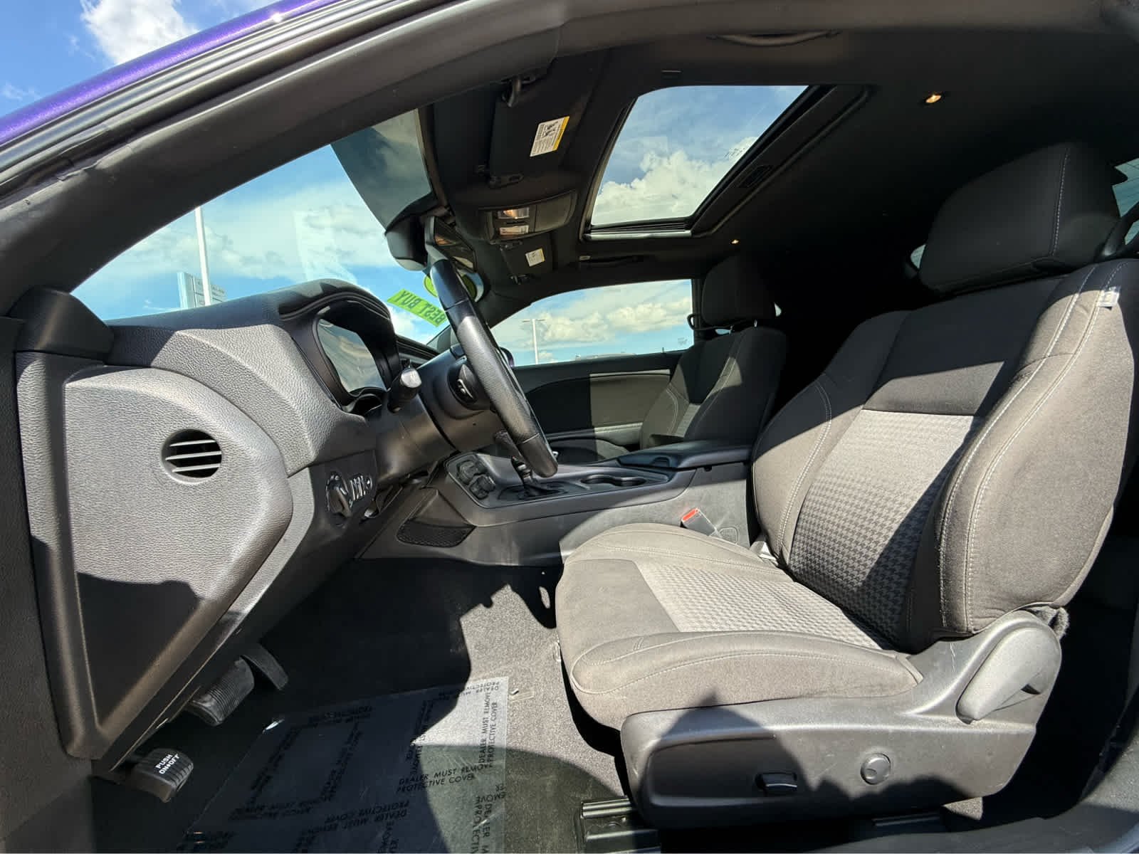 Used 2023 Plum Crazy Pearlcoat Dodge SXT image 11