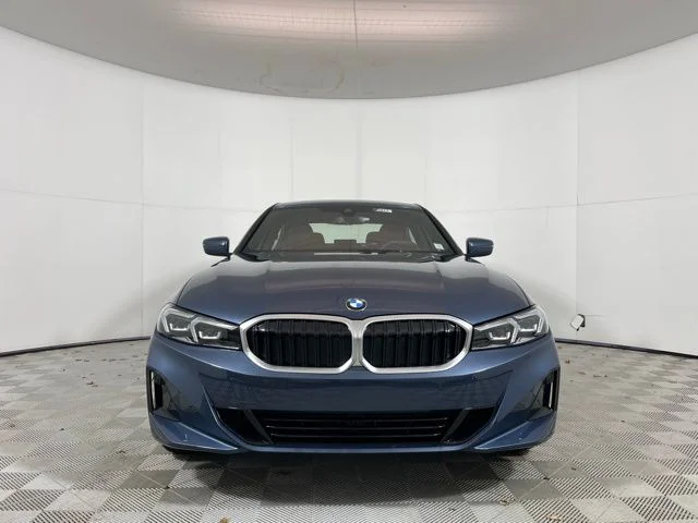 New 2026 Arctic Race Blue metallic BMW 330i xDrive image 2