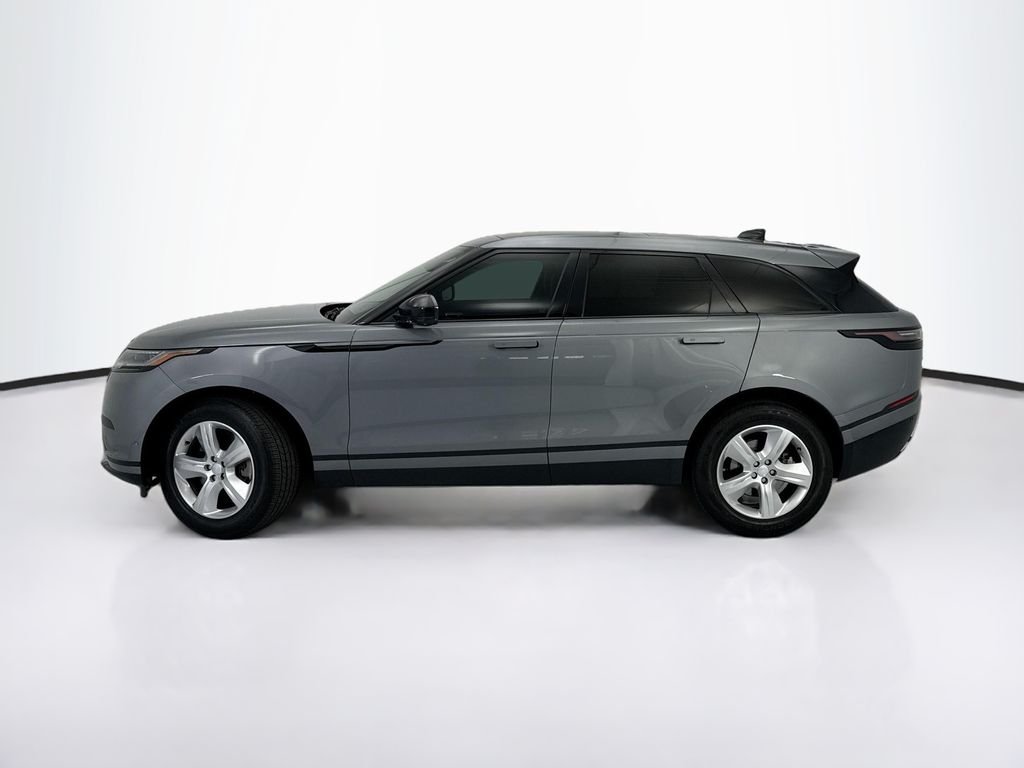 Used 2026 Arroios Gray Metallic Land Rover S image 8