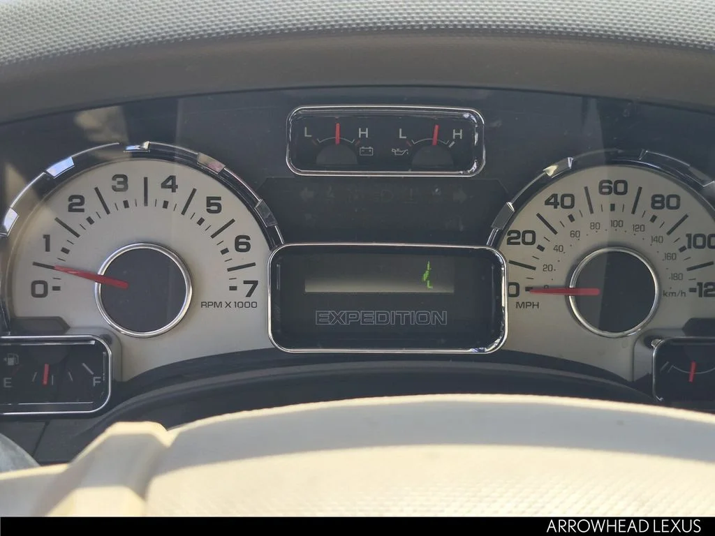 Used 2011 White Ford XLT image 25