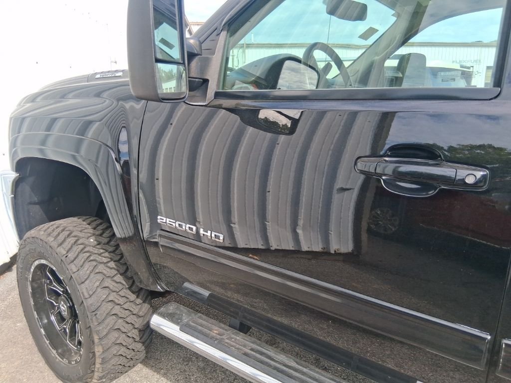Used 2013 Black Chevrolet LTZ image 10