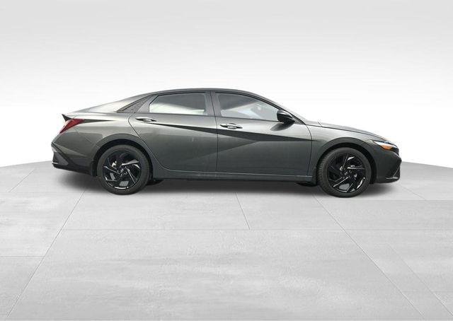 New 2026 Gray Hyundai SEL Sport image 36